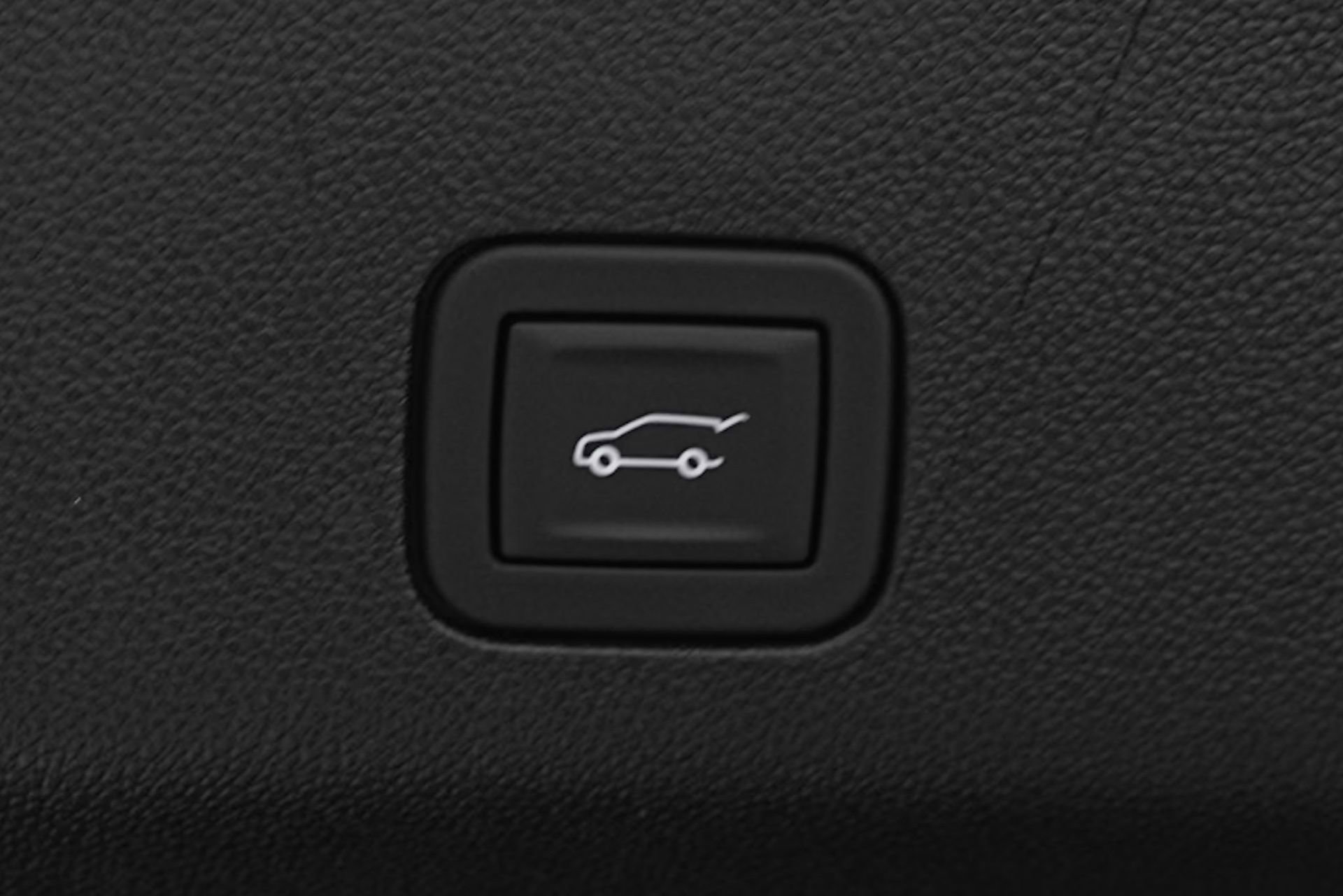 Used 2026 GMC Yukon XL Denali Ultimate w/ LPO, Floor Liner Package image 11