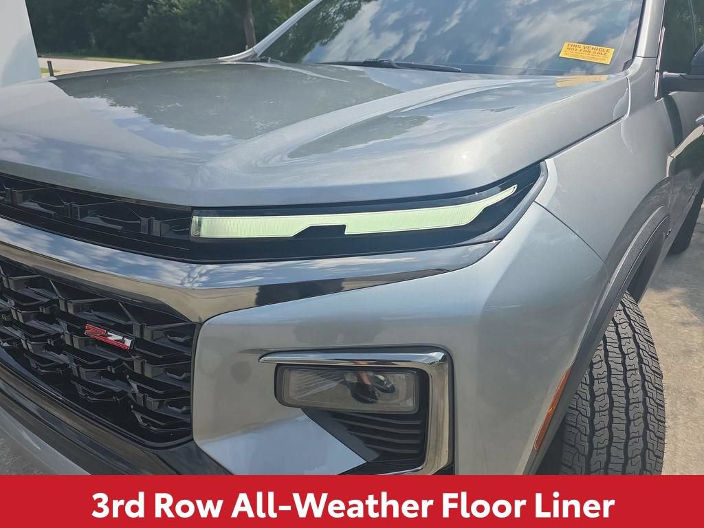 Used 2025 Chevrolet Traverse Z71 w/ Driver Confidence Package AWD/4WD image 12