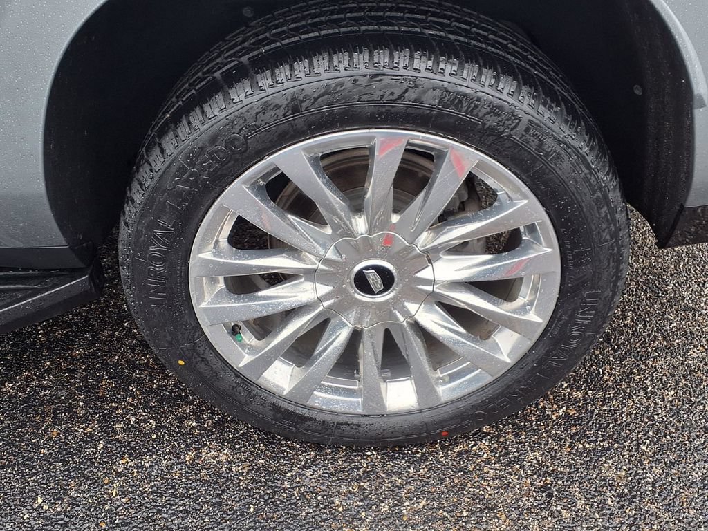 Certified 2023 Cadillac Escalade ESV Premium Luxury RWD image 20