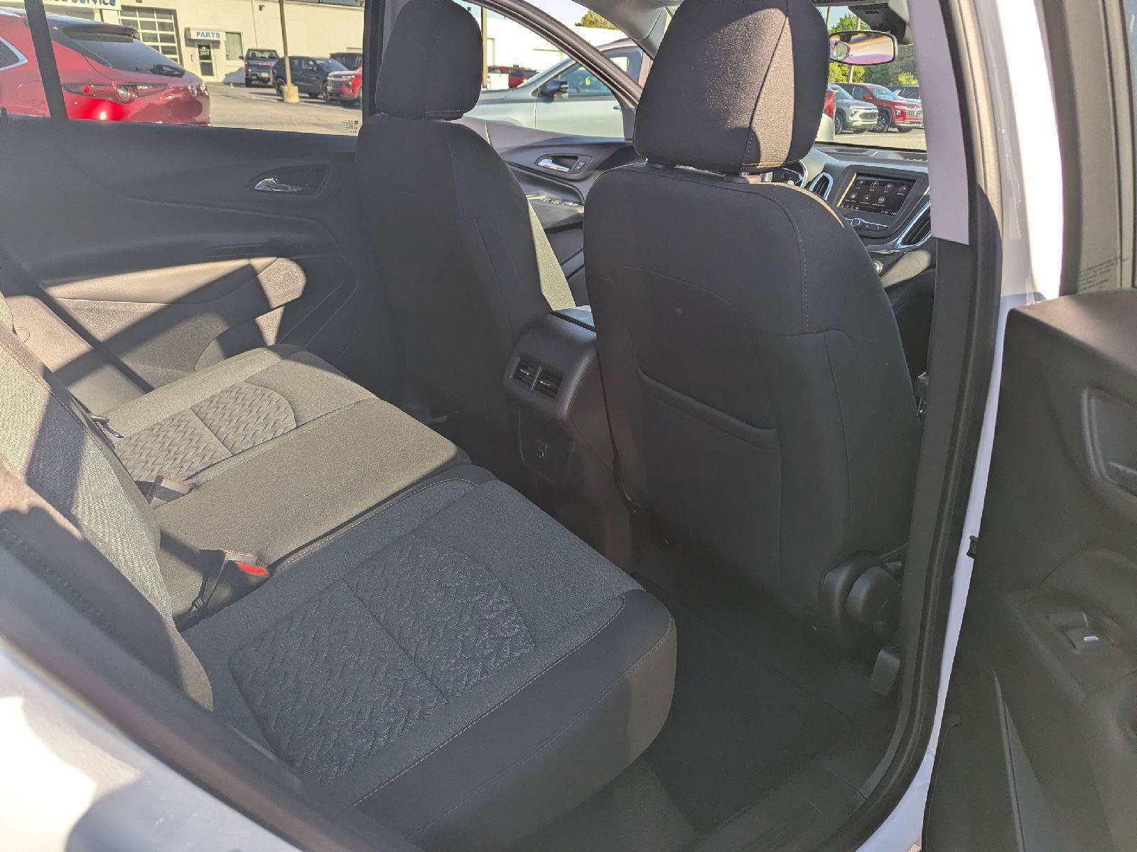 Used 2023 Chevrolet Equinox LT AWD/4WD image 33