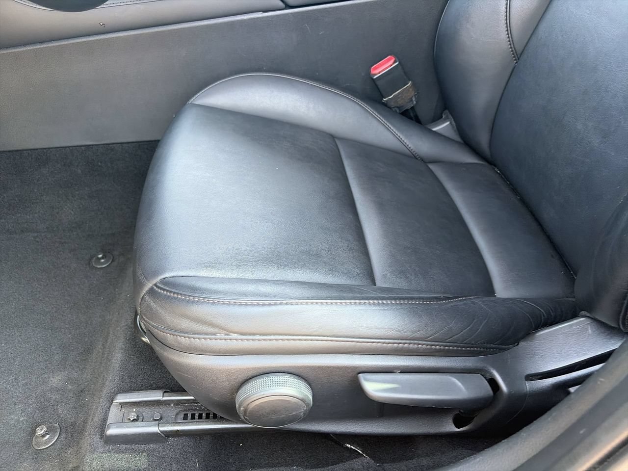 Used 2021 MAZDA MAZDA3 s FWD image 19