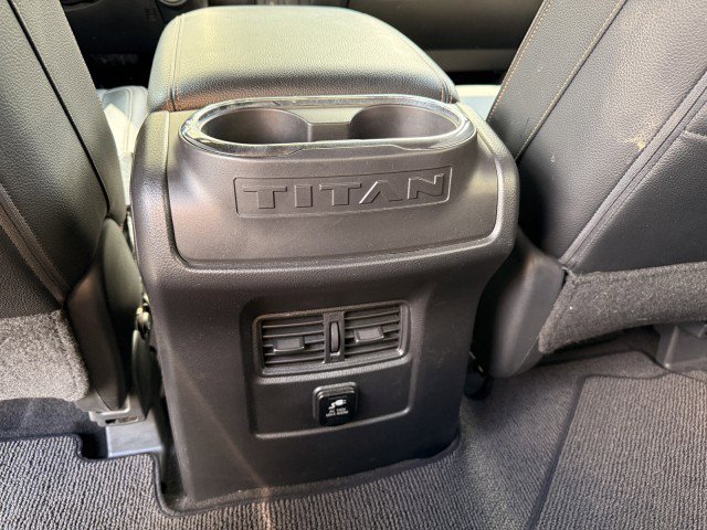 Used 2018 Nissan Titan SL w/ Midnight Edition image 15