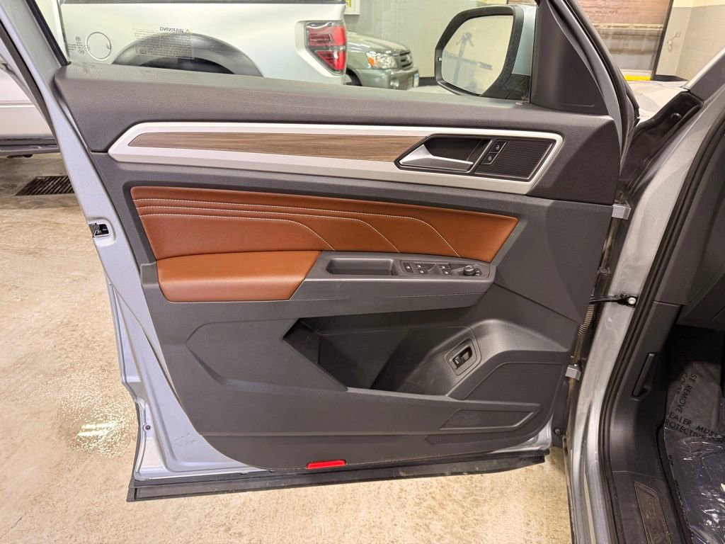 Used 2021 Volkswagen Atlas SEL image 10