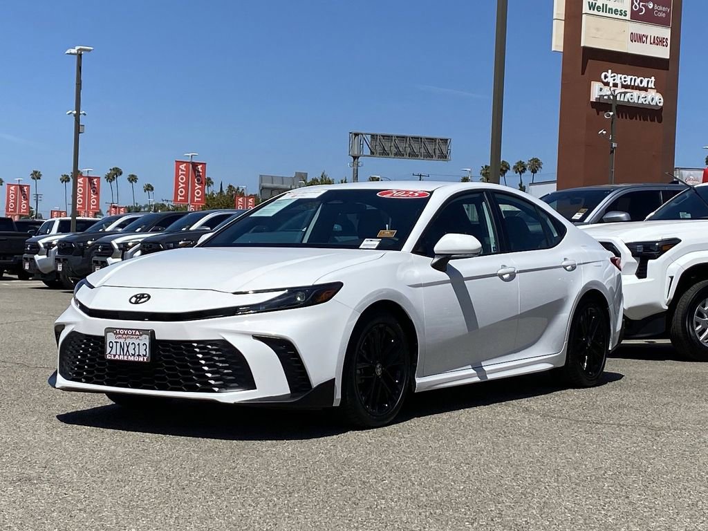 Certified 2025 Toyota Camry SE FWD image 38