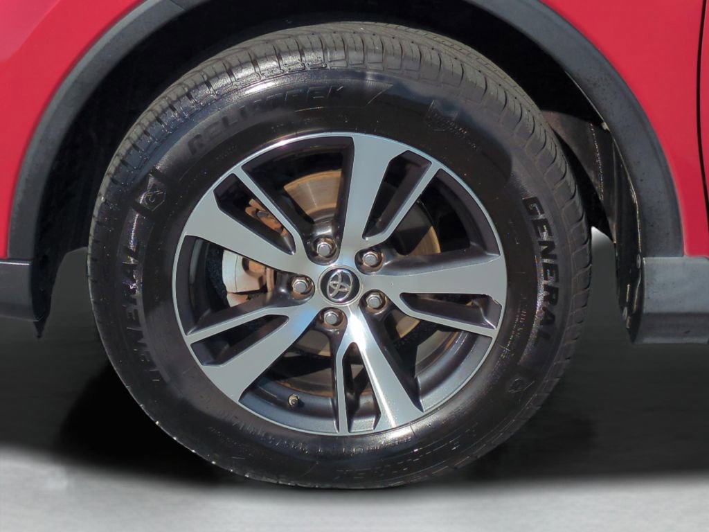 Used 2016 Toyota RAV4 XLE w/ Convenience Package image 10
