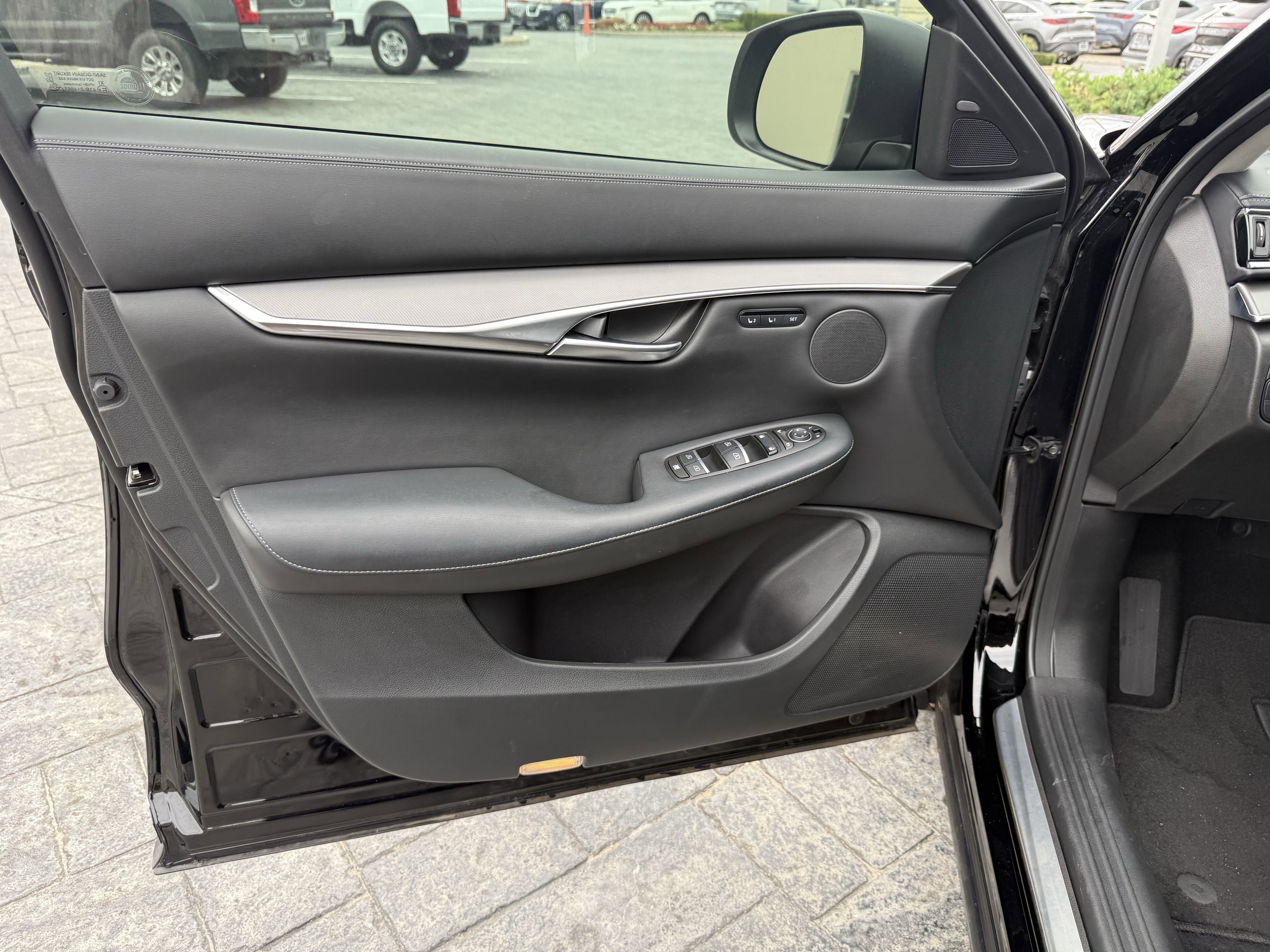 Certified 2024 INFINITI QX50 Luxe FWD image 19