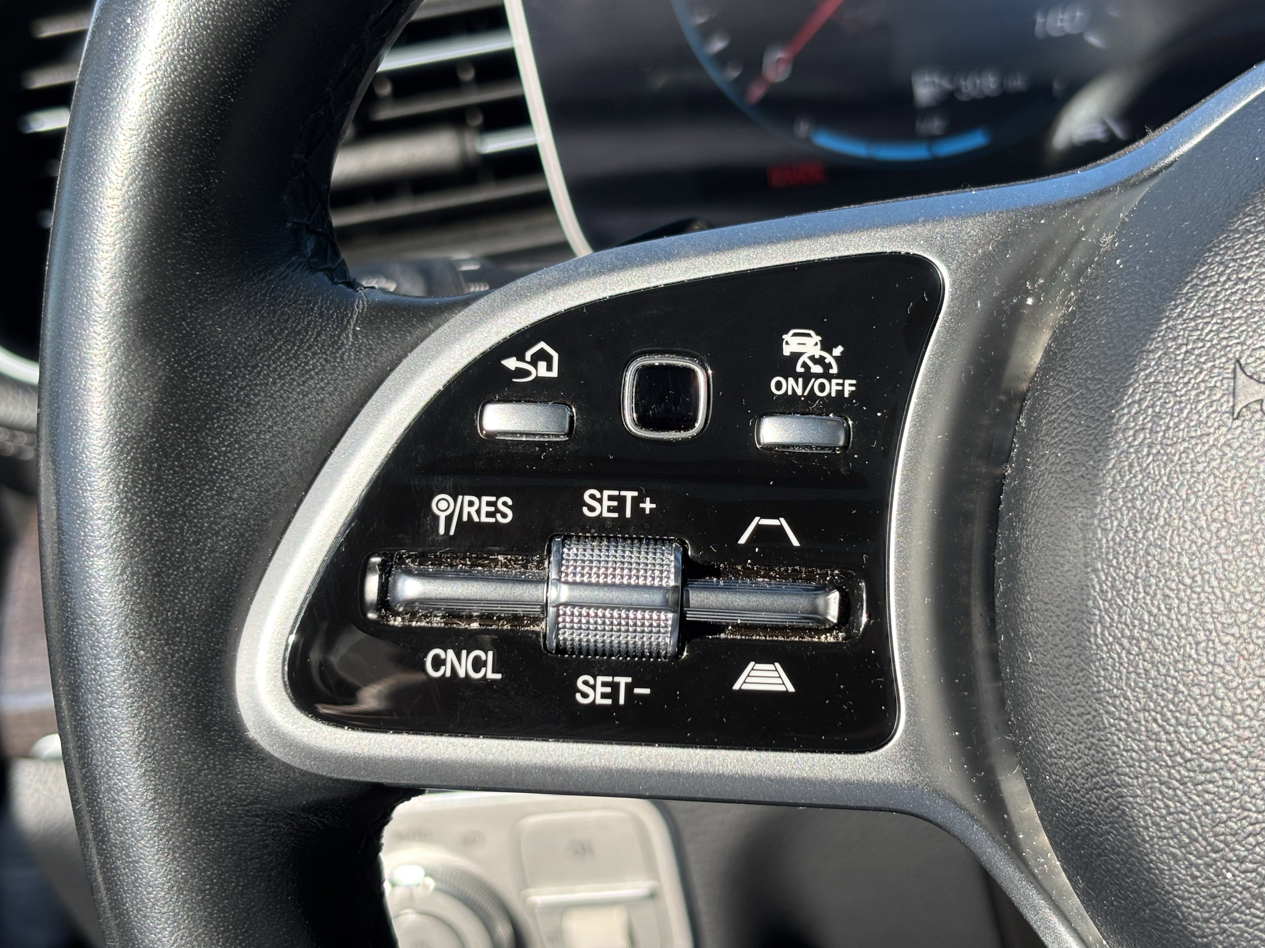 Used 2021 Mercedes-Benz GLS 580 4MATIC image 19