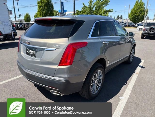 Used 2017 Cadillac XT5 Luxury AWD/4WD image 12