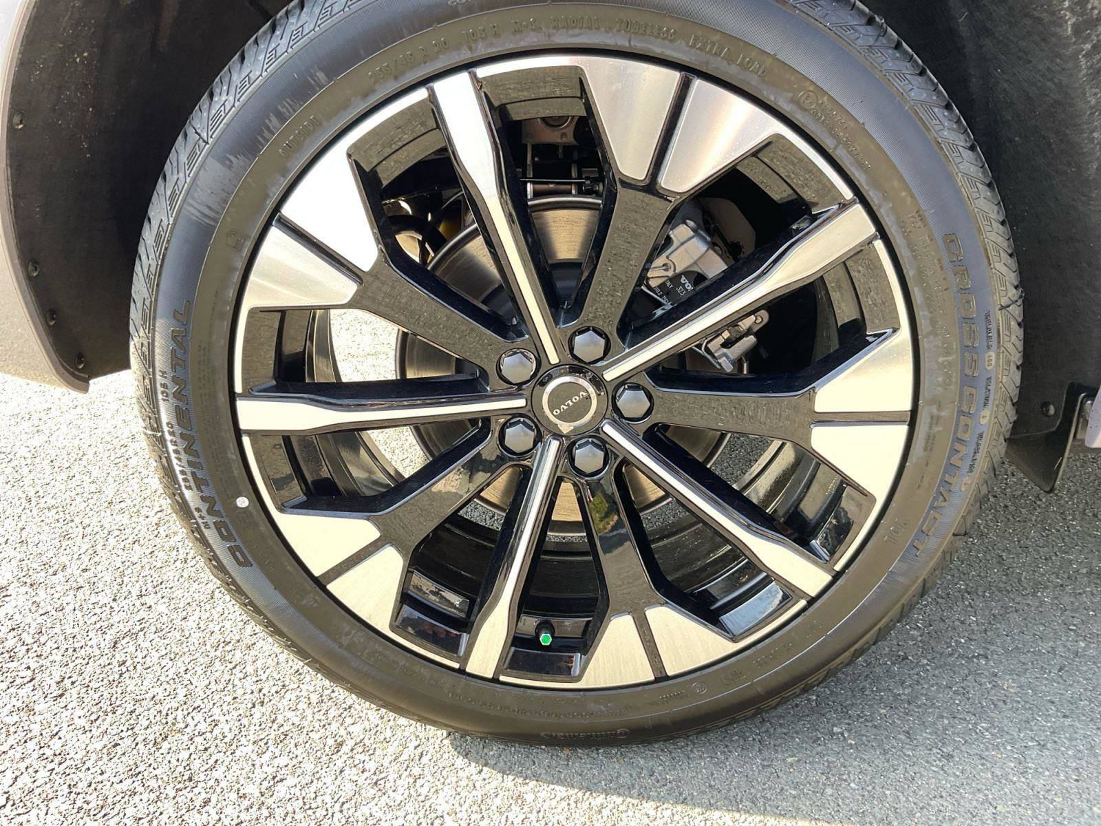 New 2026 Volvo XC60 B5 Plus w/ Protection Package Premier image 16