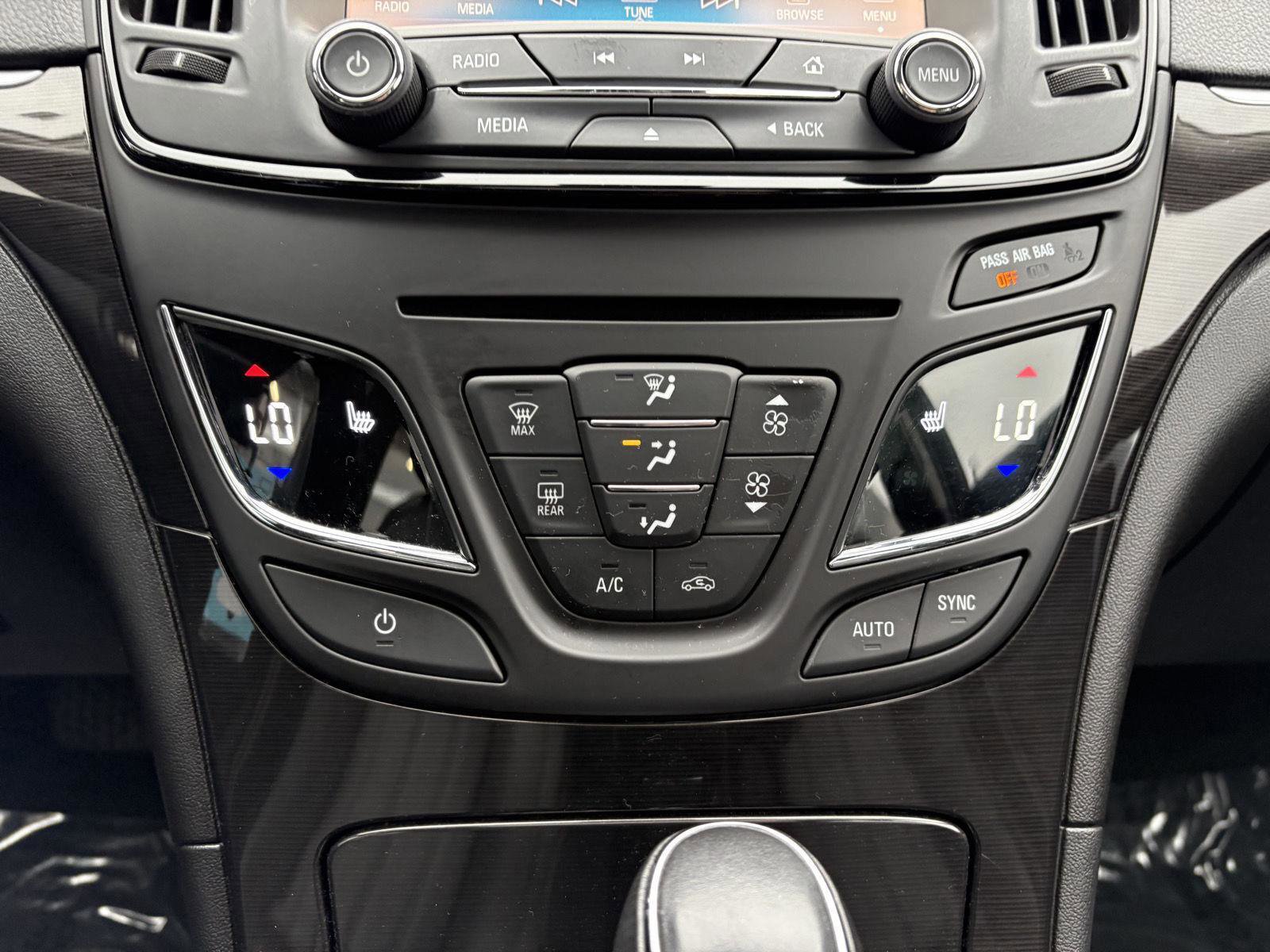 Used 2017 Buick Regal Sport Touring image 15