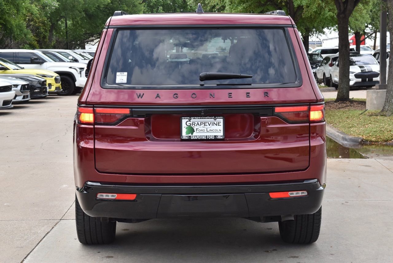 Used 2024 Jeep Wagoneer Series II w/ Convenience Group I image 9