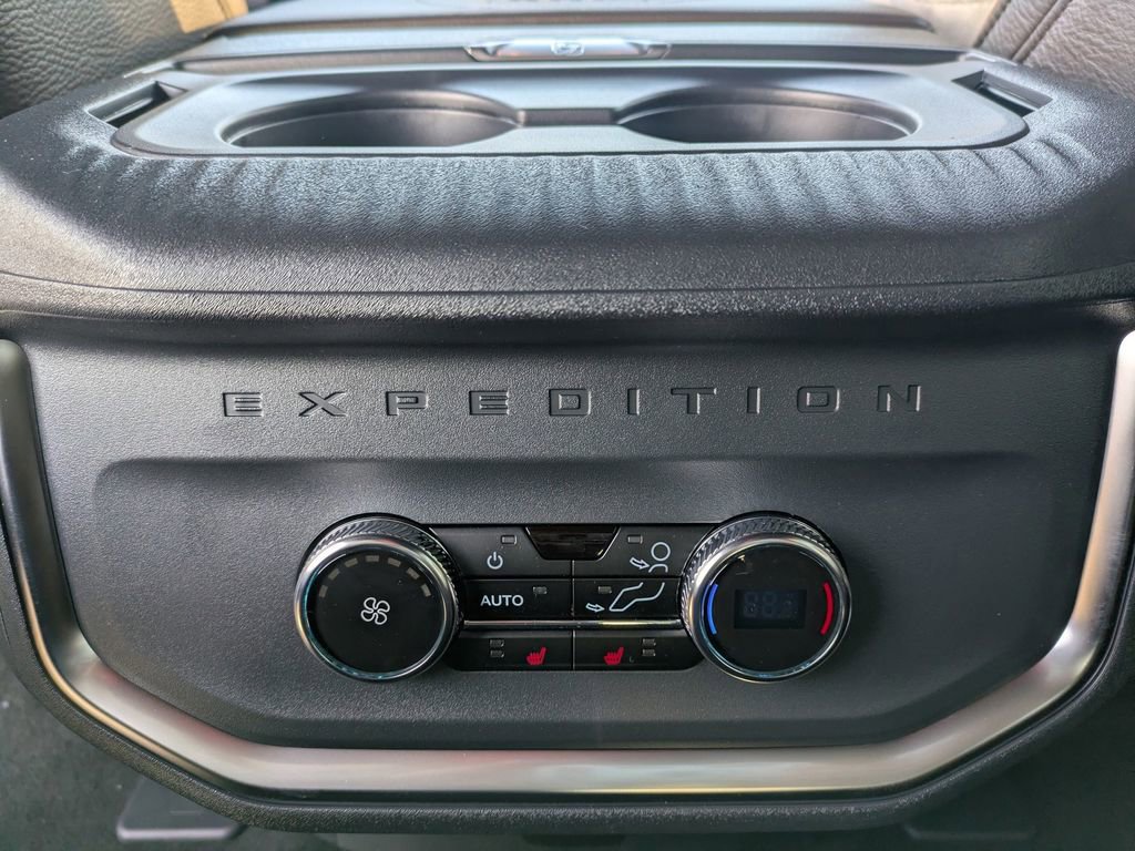 New 2026 Ford Expedition Max King Ranch image 18