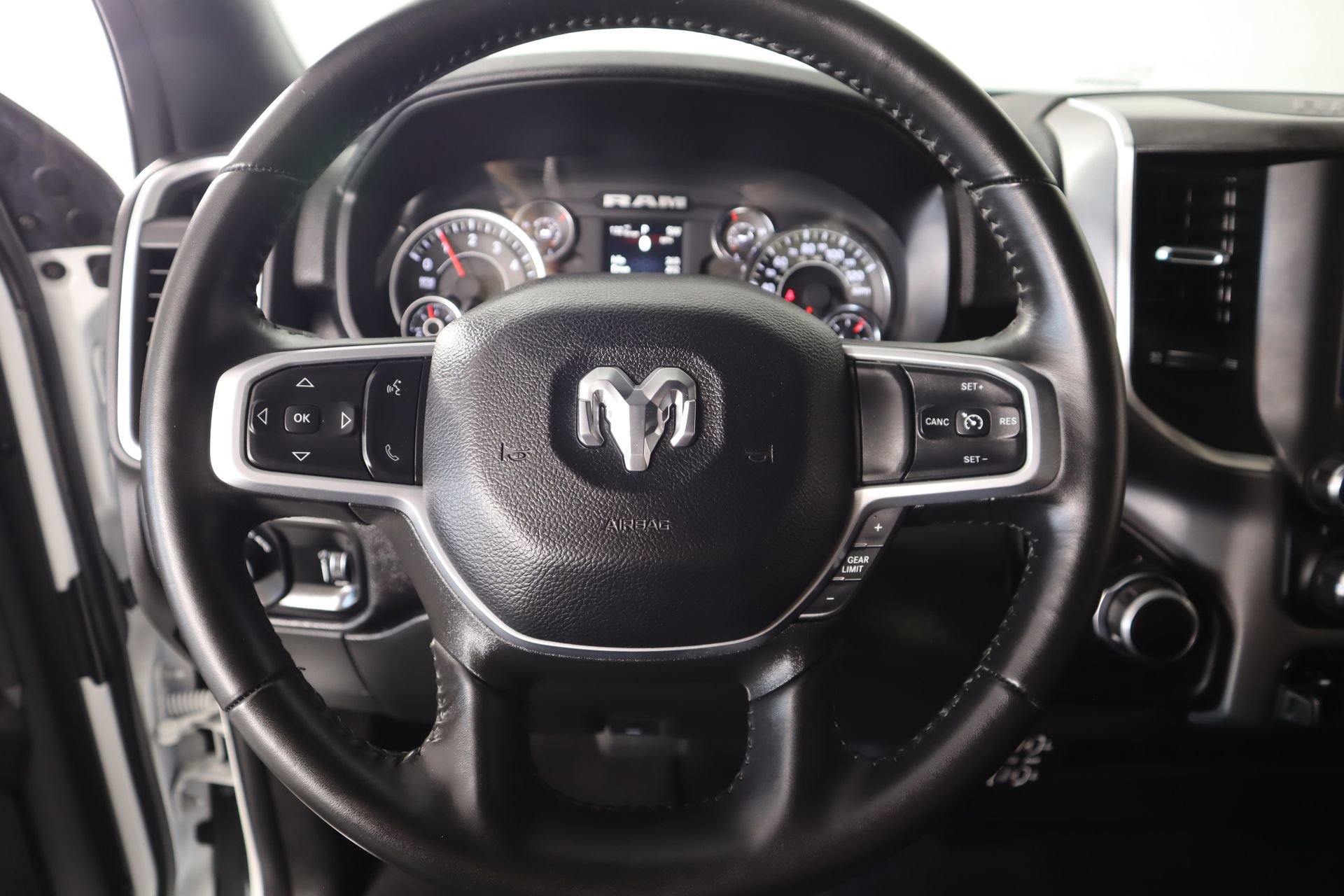 Used 2024 RAM 2500 Big Horn w/ Bed Utility Group image 3