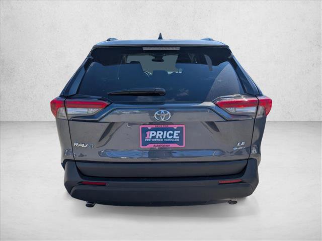 Used 2025 Toyota RAV4 LE image 7