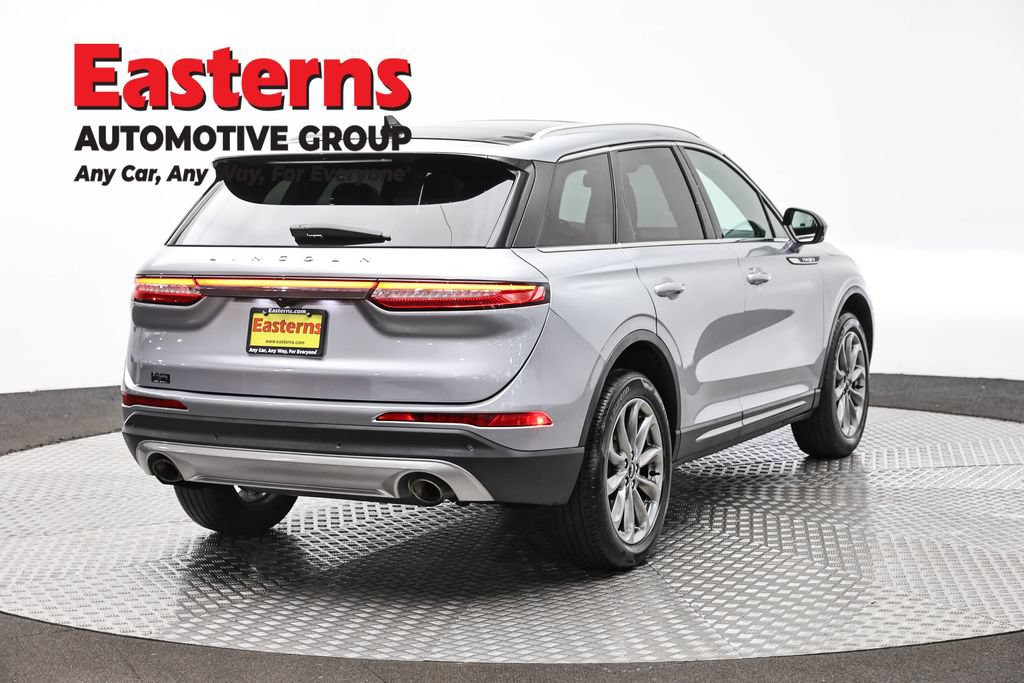 Used 2022 Lincoln Corsair AWD w/ Premium Package image 5