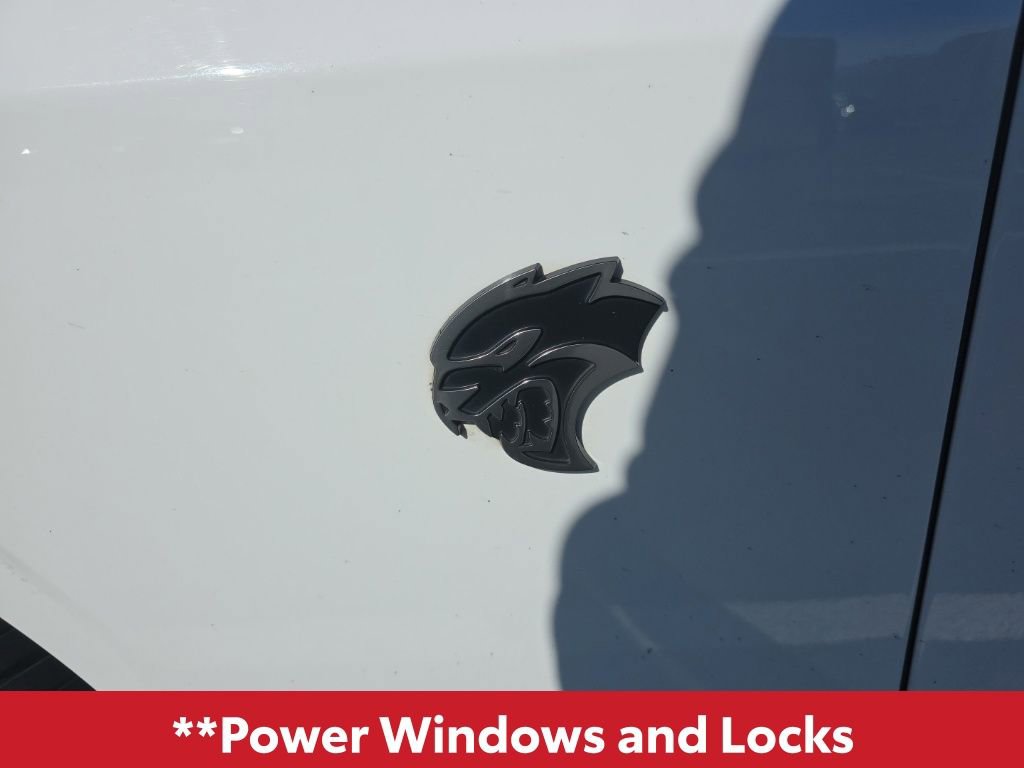 Used 2017 Dodge Challenger SRT Hellcat image 4