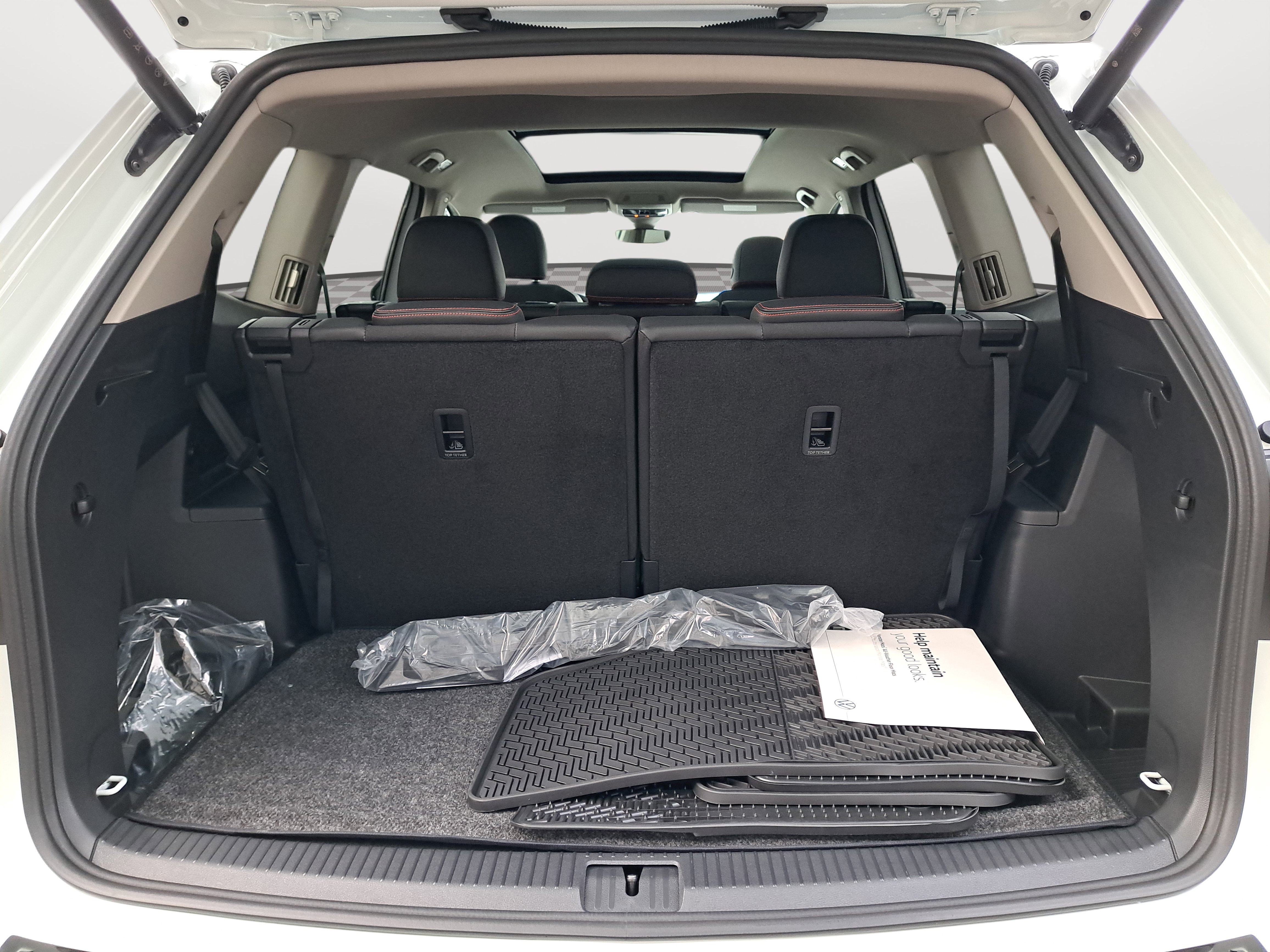 New 2025 Volkswagen Atlas Peak Edition SE image 28