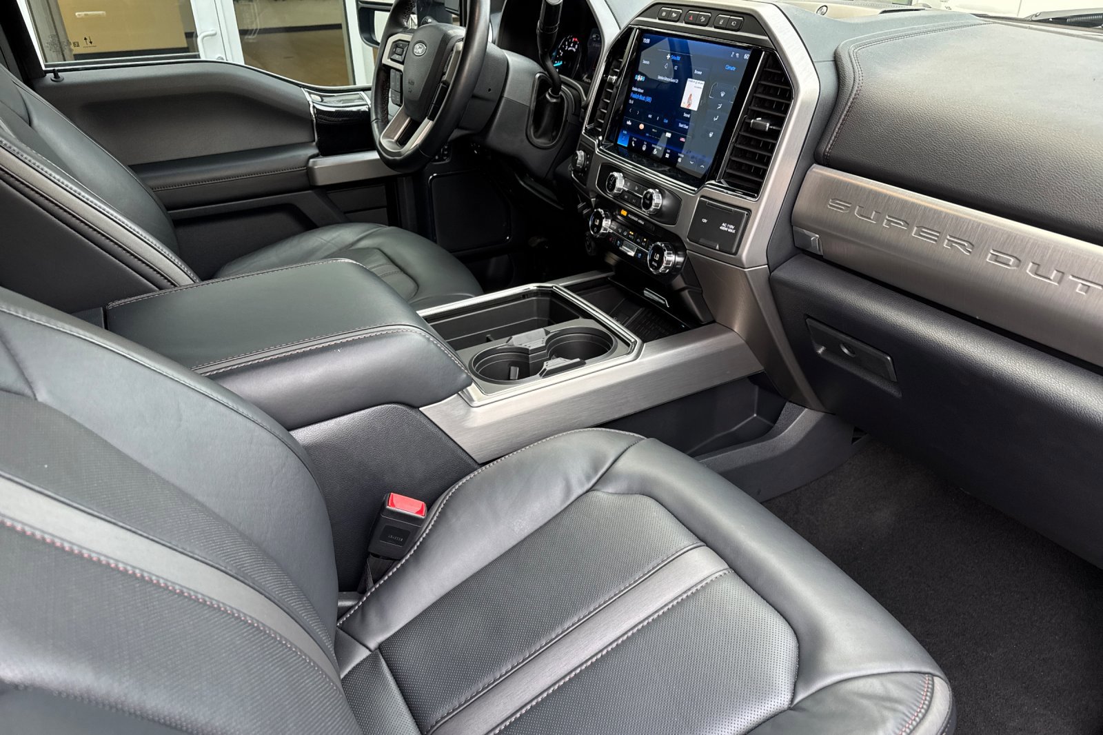 Used 2022 Ford F350 Platinum image 15