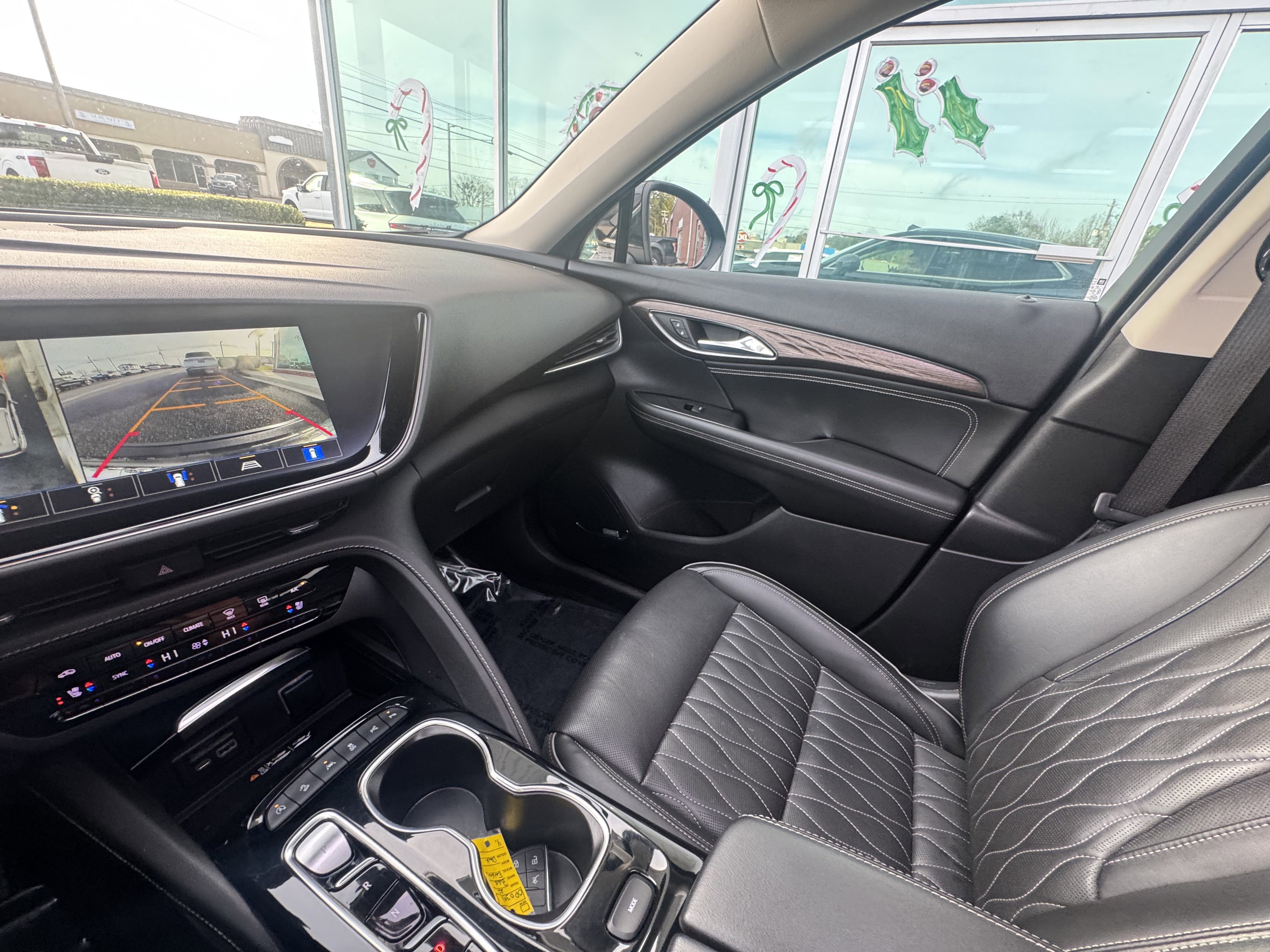 Used 2022 Buick Envision Avenir w/ Technology Package II AWD/4WD image 20