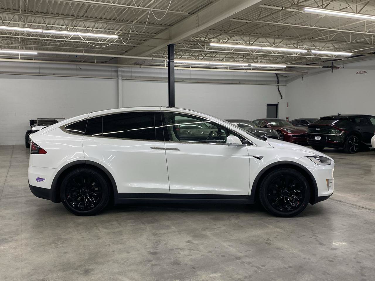 Used 2018 Tesla Model X 75D AWD/4WD image 6