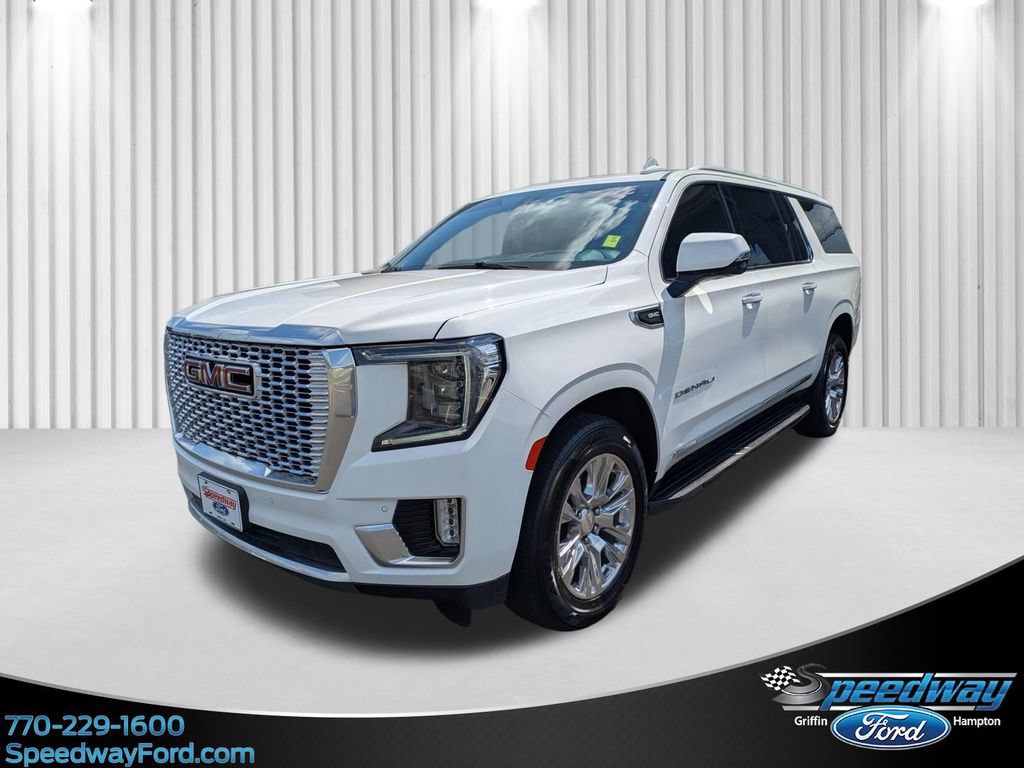Used 2022 GMC Yukon XL Denali AWD/4WD image 1