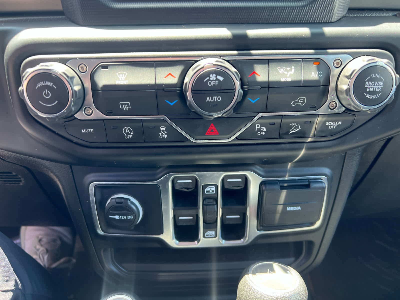 Used 2020 Jeep Wrangler Unlimited Sport S AWD/4WD image 12