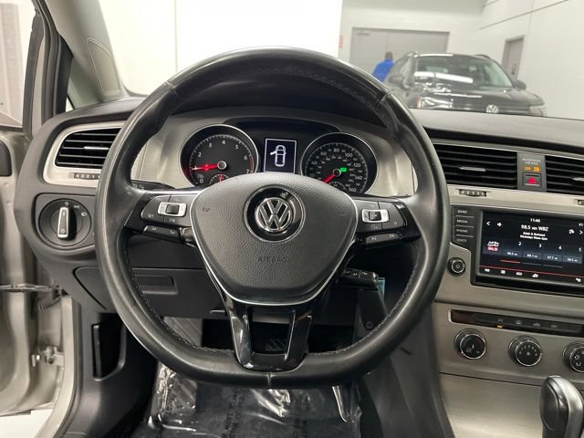 Used 2016 Volkswagen Golf S FWD image 15