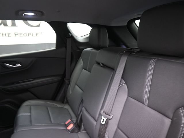 Used 2023 Chevrolet Blazer LT w/ Midnight/Sport Edition FWD image 19