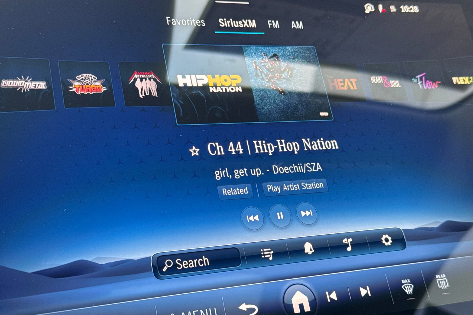 New 2026 Mercedes-Benz E 350 4MATIC Sedan image 17