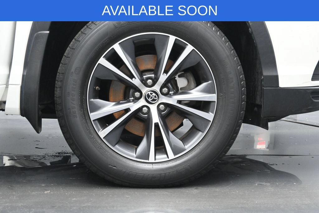 Used 2016 Toyota Highlander XLE AWD/4WD image 37
