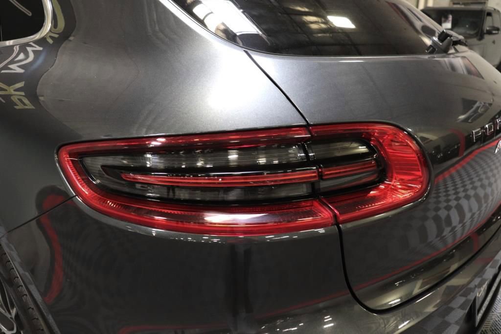 Used 2017 Porsche Macan S image 5