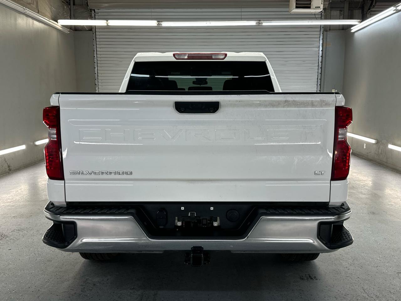 Used 2024 Chevrolet Silverado 1500 LT AWD/4WD image 9