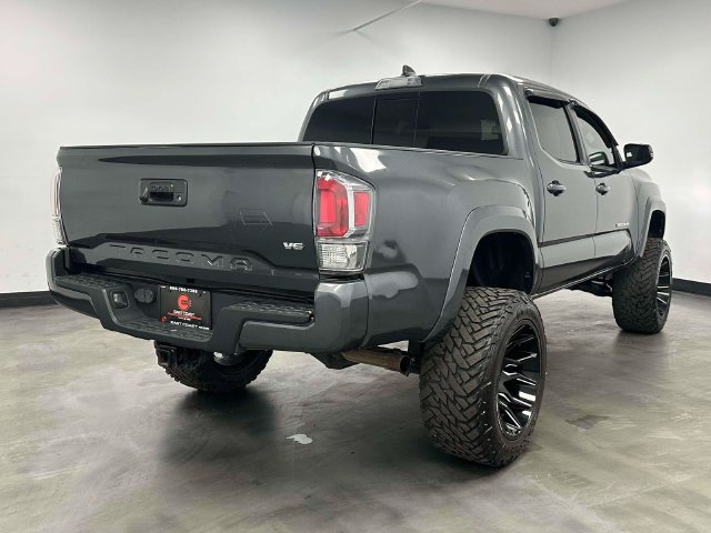 Used 2020 Toyota Tacoma TRD Sport AWD/4WD image 8