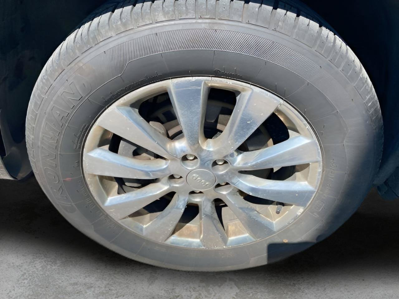 Used 2018 Jeep Cherokee Overland AWD/4WD image 17