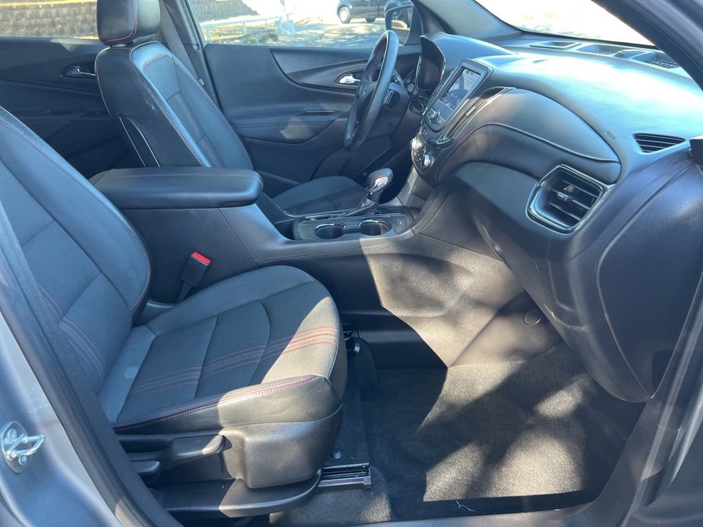 Used 2023 Chevrolet Equinox RS image 12