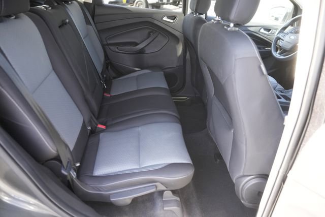 Used 2019 Ford Escape SE image 15