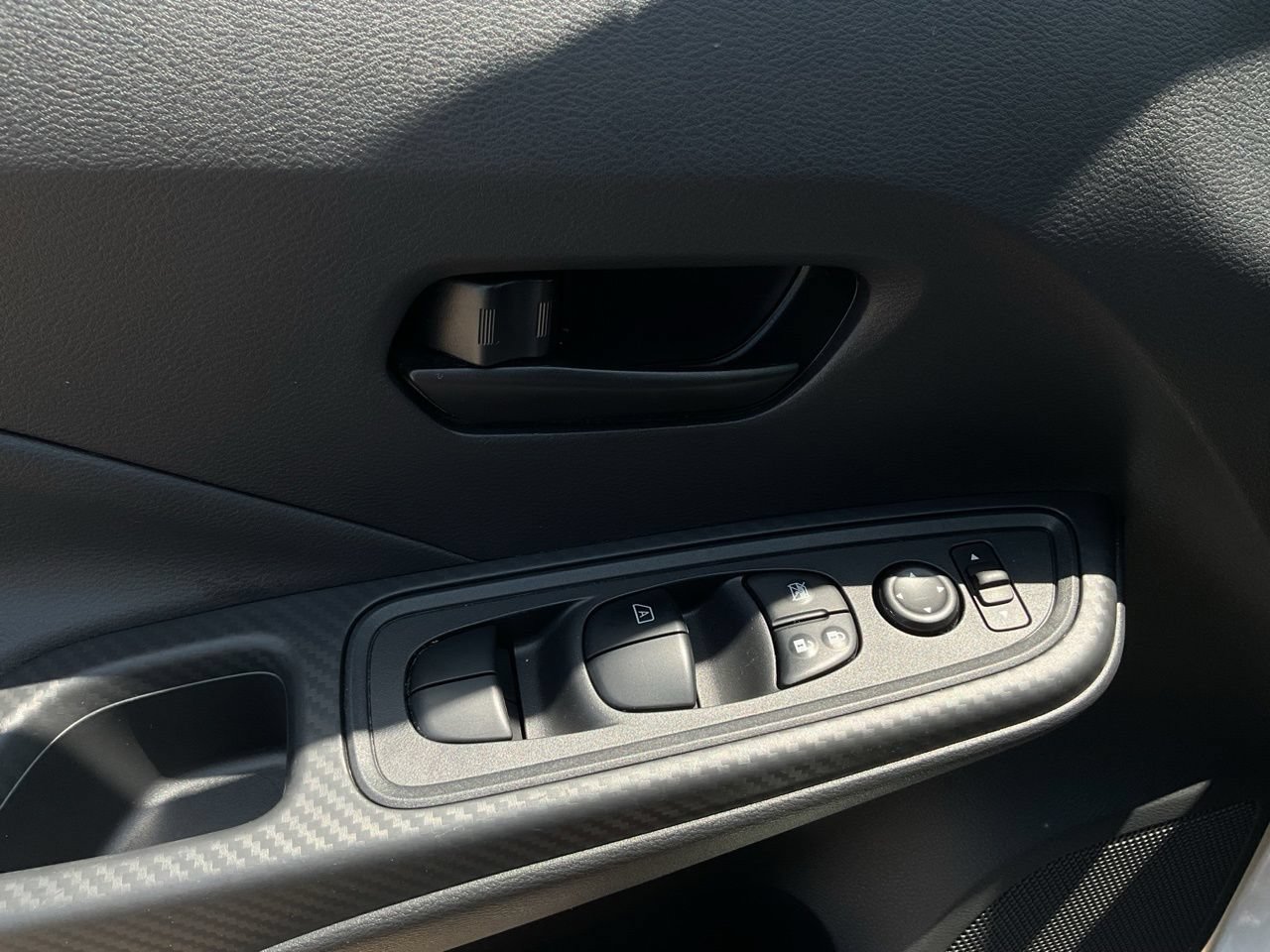 Used 2025 Nissan Versa S w/ Trunk Package FWD image 21