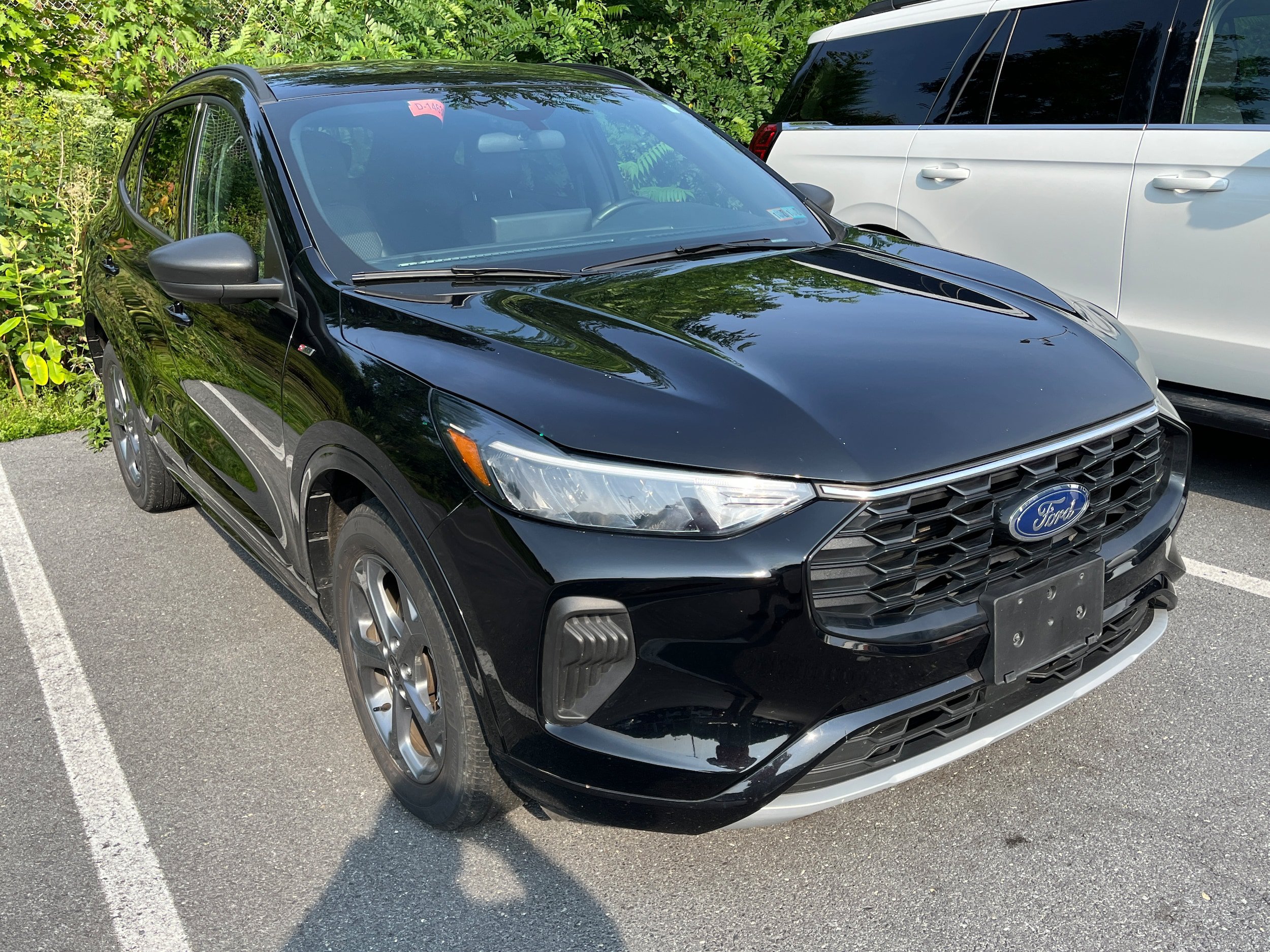 Used 2023 Ford Escape ST-Line w/ Tech Pack #1 AWD/4WD image 4