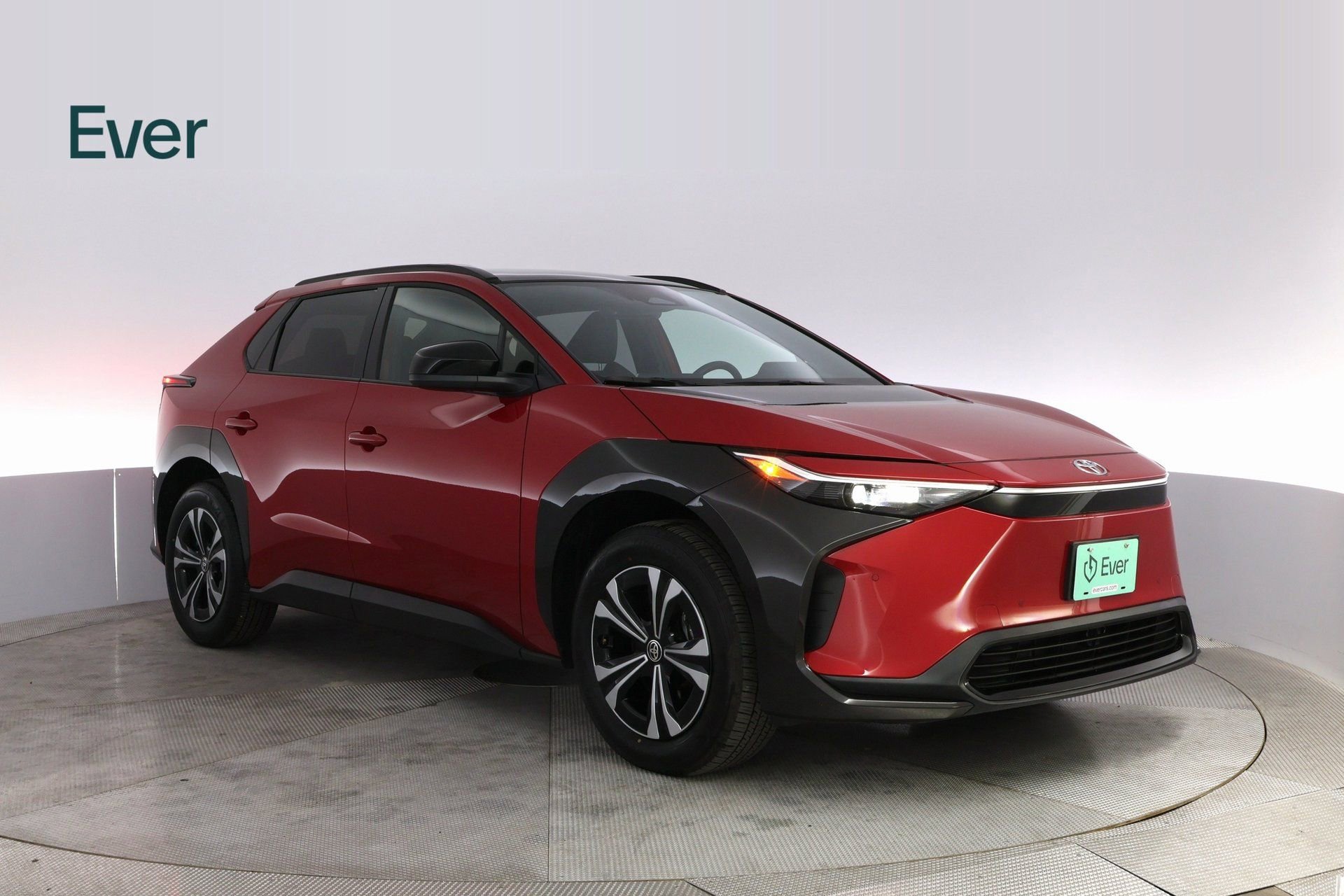 Used 2024 Toyota bZ4X XLE image 4