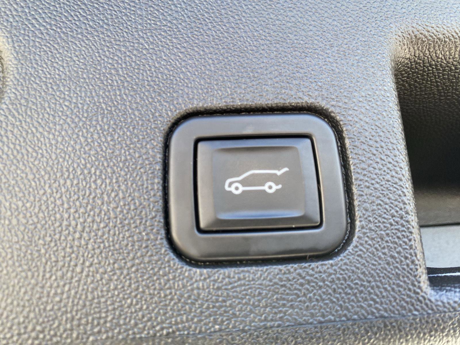 Used 2022 Chevrolet Equinox LT image 16