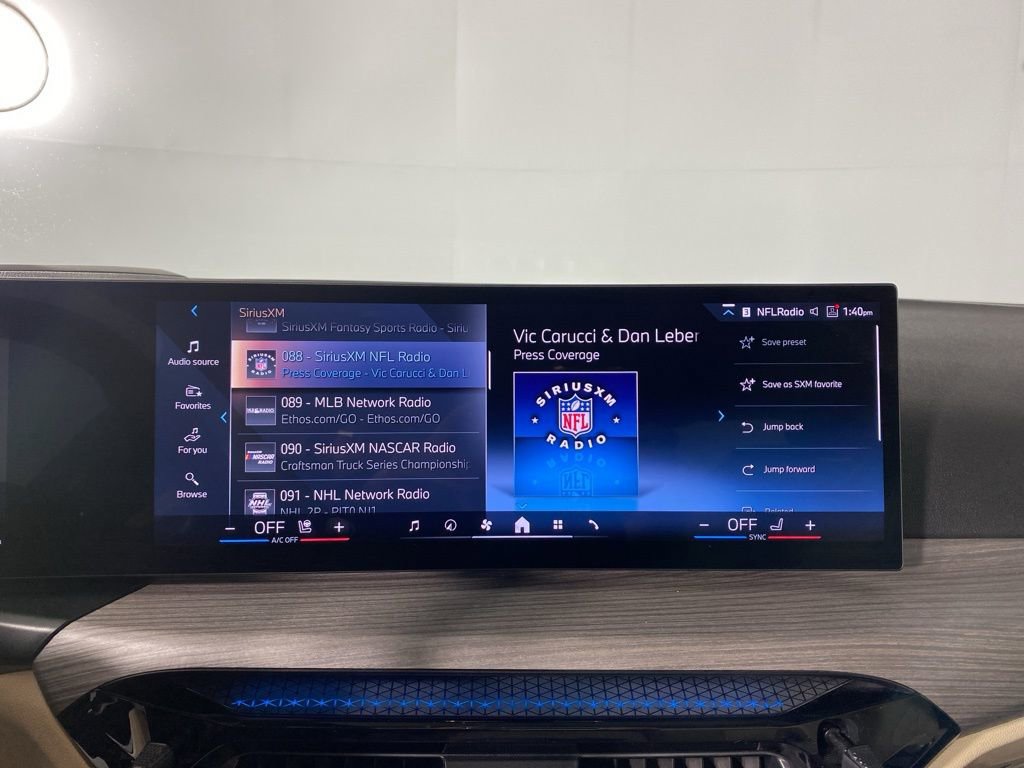 Used 2025 BMW 430i xDrive Coupe w/ Premium Package image 15