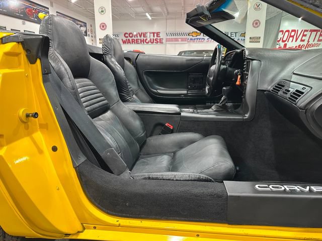 Used 1996 Chevrolet Corvette Convertible RWD image 26
