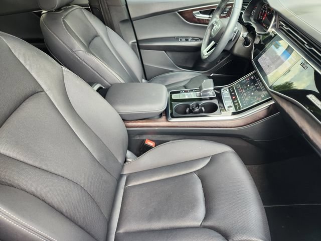 Used 2021 Audi Q8 Prestige AWD/4WD image 14