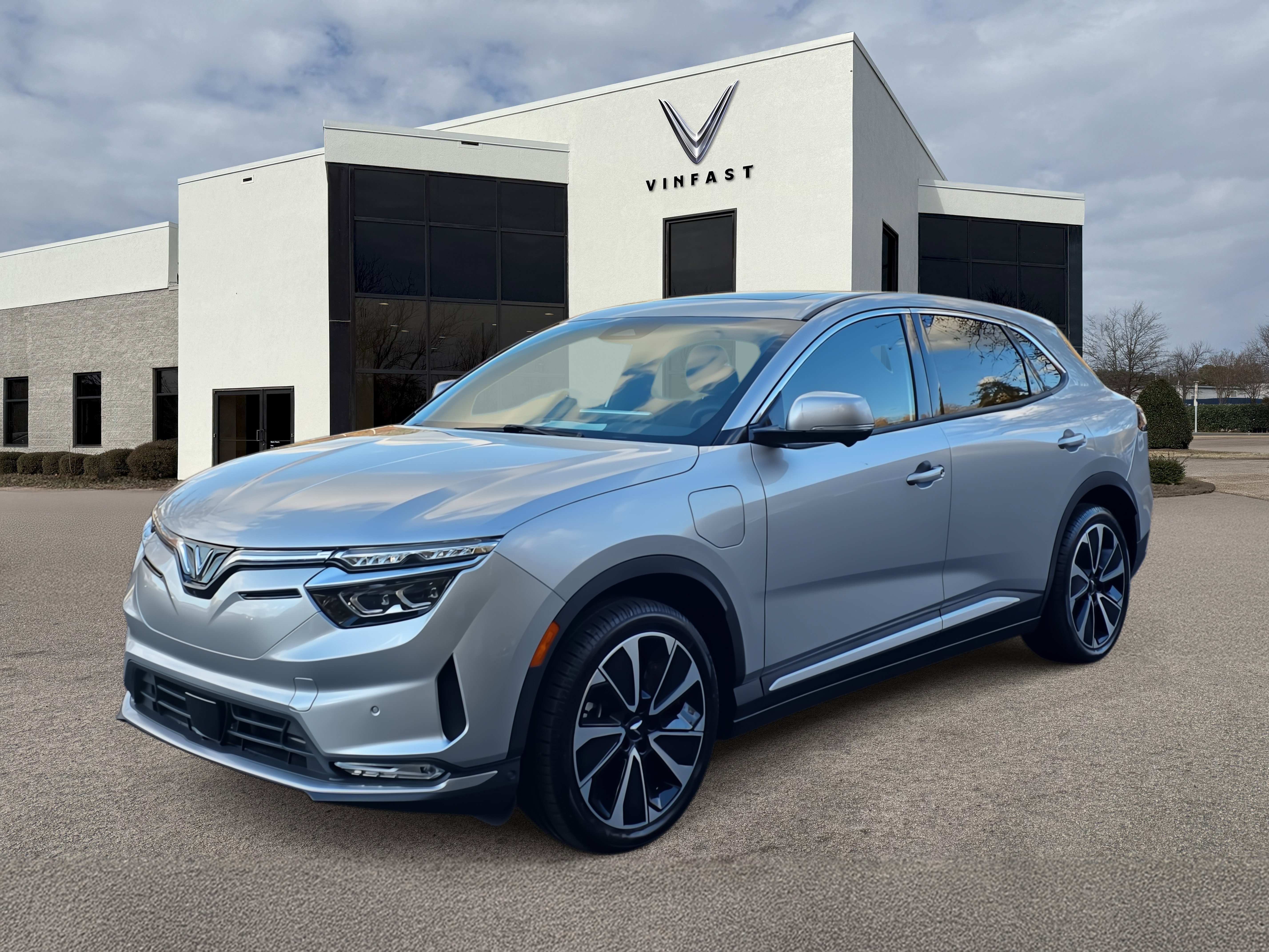 New 2025 VinFast VF 8 Plus