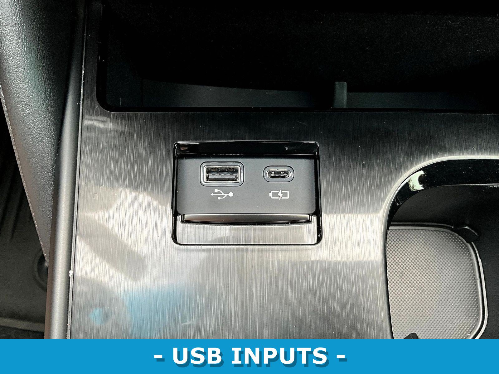 Used 2023 Lexus ES 300h w/ Accessory Package (Z2) FWD image 16