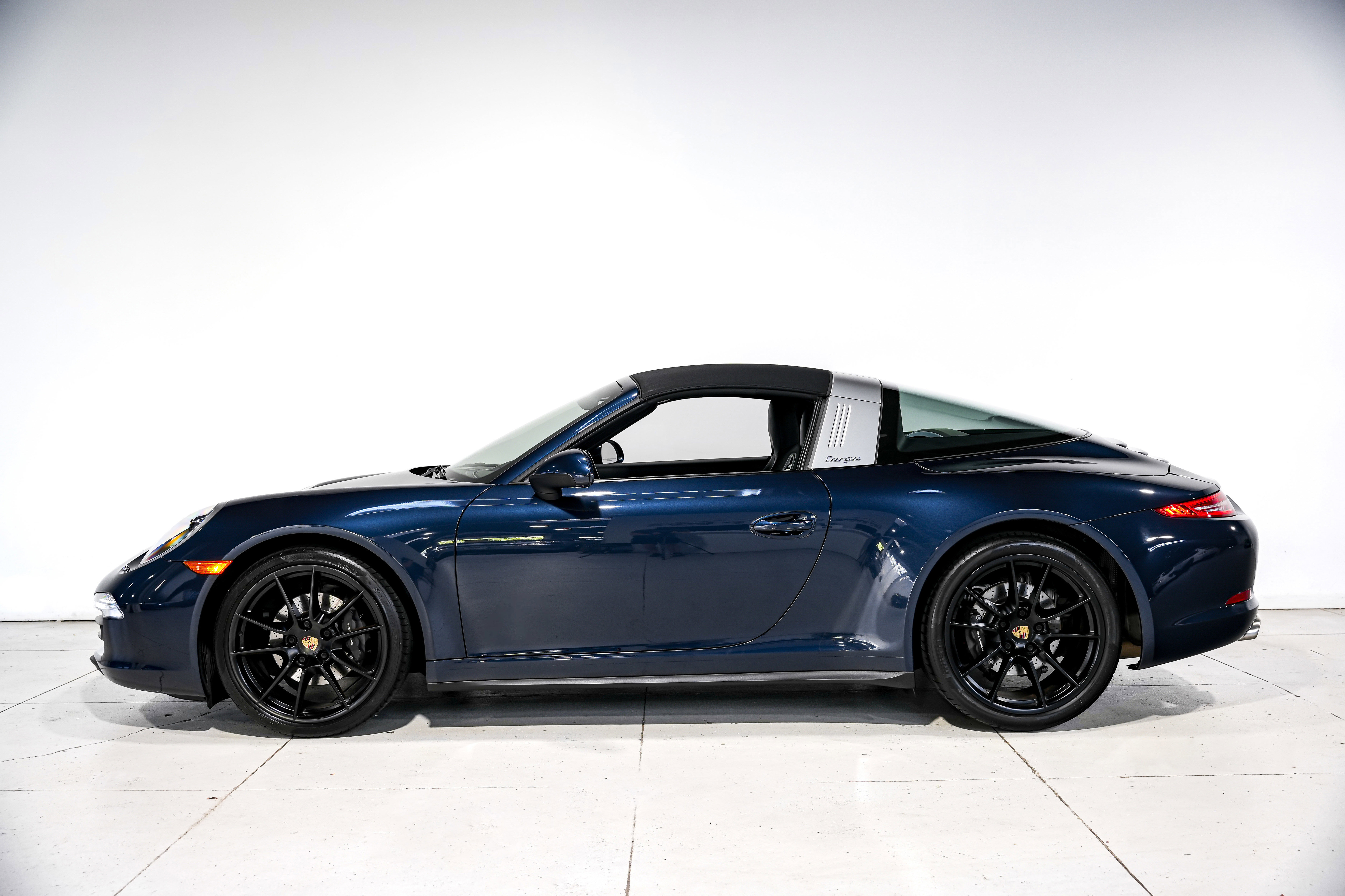 Used 2016 Porsche 911 Targa 4 image 8