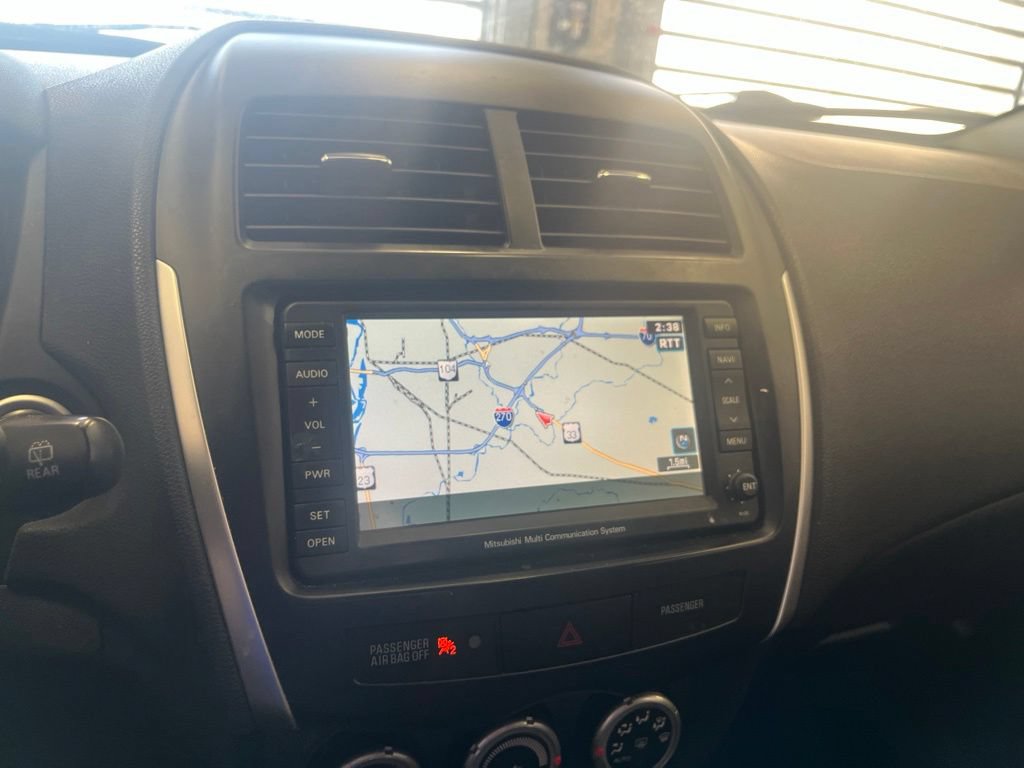 Used 2011 Mitsubishi Outlander Sport SE AWD/4WD image 6