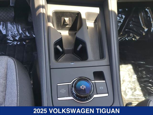 Certified 2025 Volkswagen Tiguan S FWD image 19