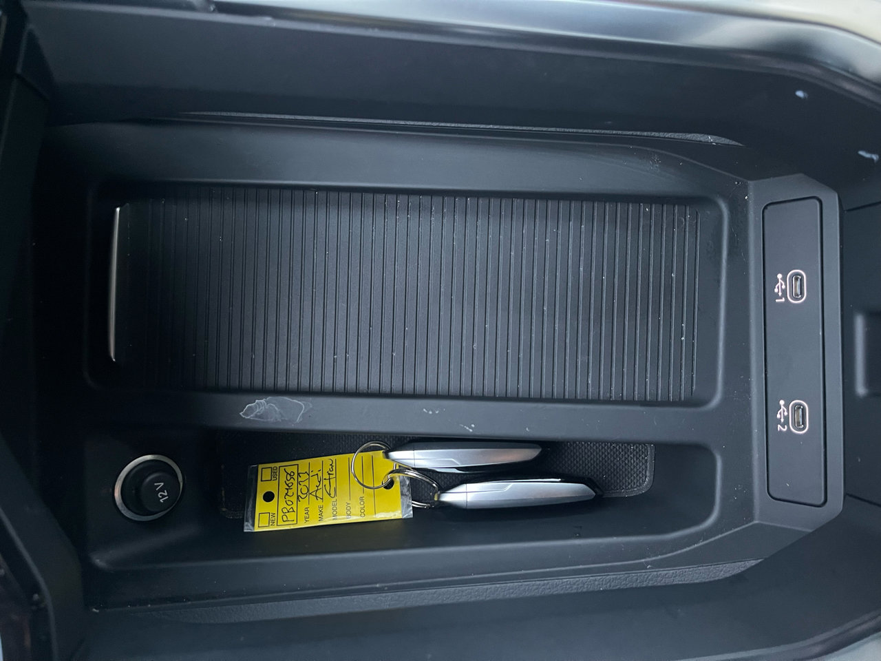 Used 2023 Audi e-tron Premium w/ Convenience Plus Package image 31