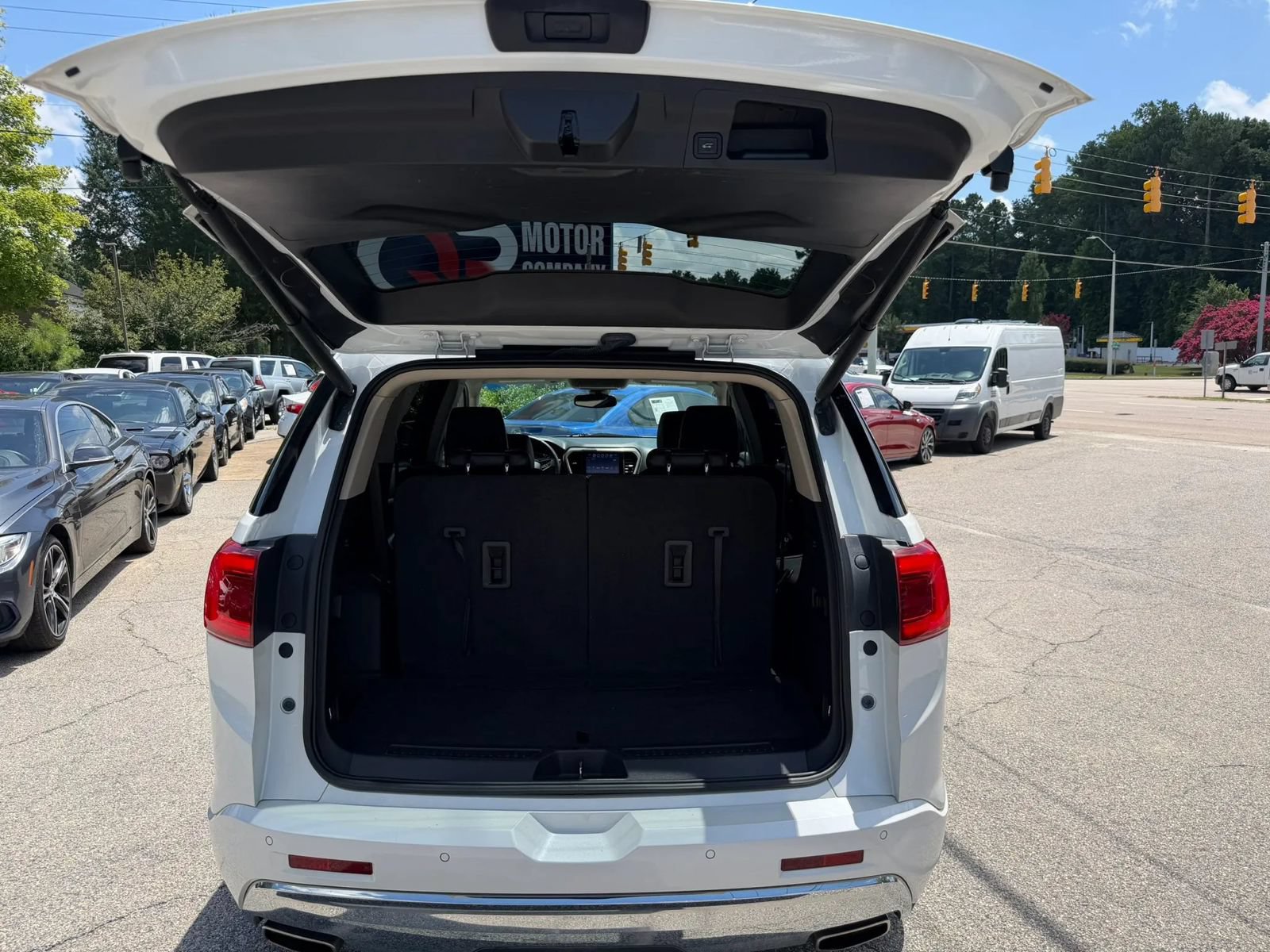Used 2017 GMC Acadia Denali FWD image 31